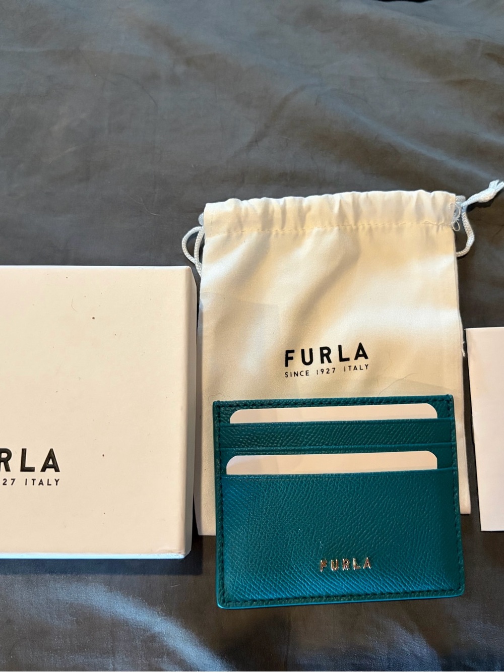 Furla cardholder in teal green nwt - Picture 3 of 3
